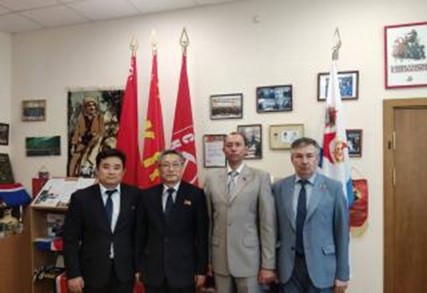 Состоялась рабочая встреча первого секретаря ЦК КПБ с чрезвычайным и полномочным послом КНДР в Республике Беларусь