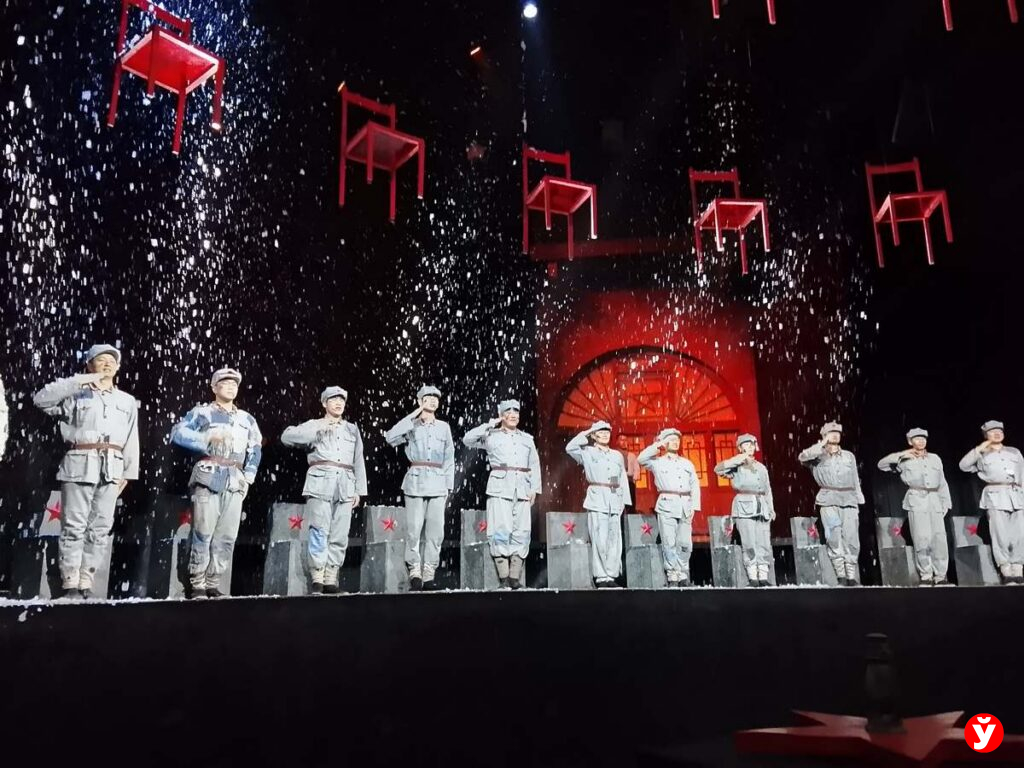 Затянуть пояс, закрыть путь: впечатления от поездки в Китай товарища Андрея Лазуткина