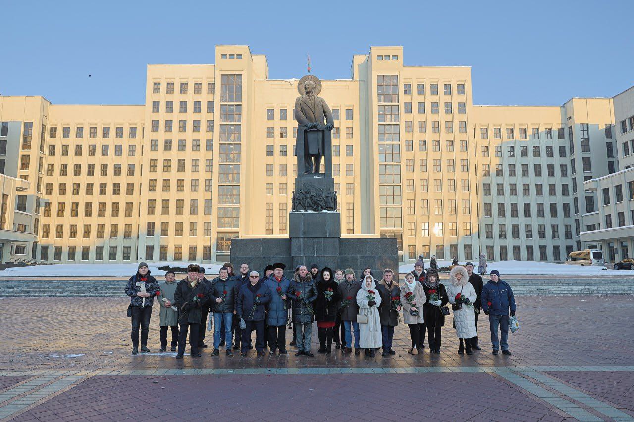 102 года со дня смерти Владимира Ленина. Коммунисты почтили память вождя